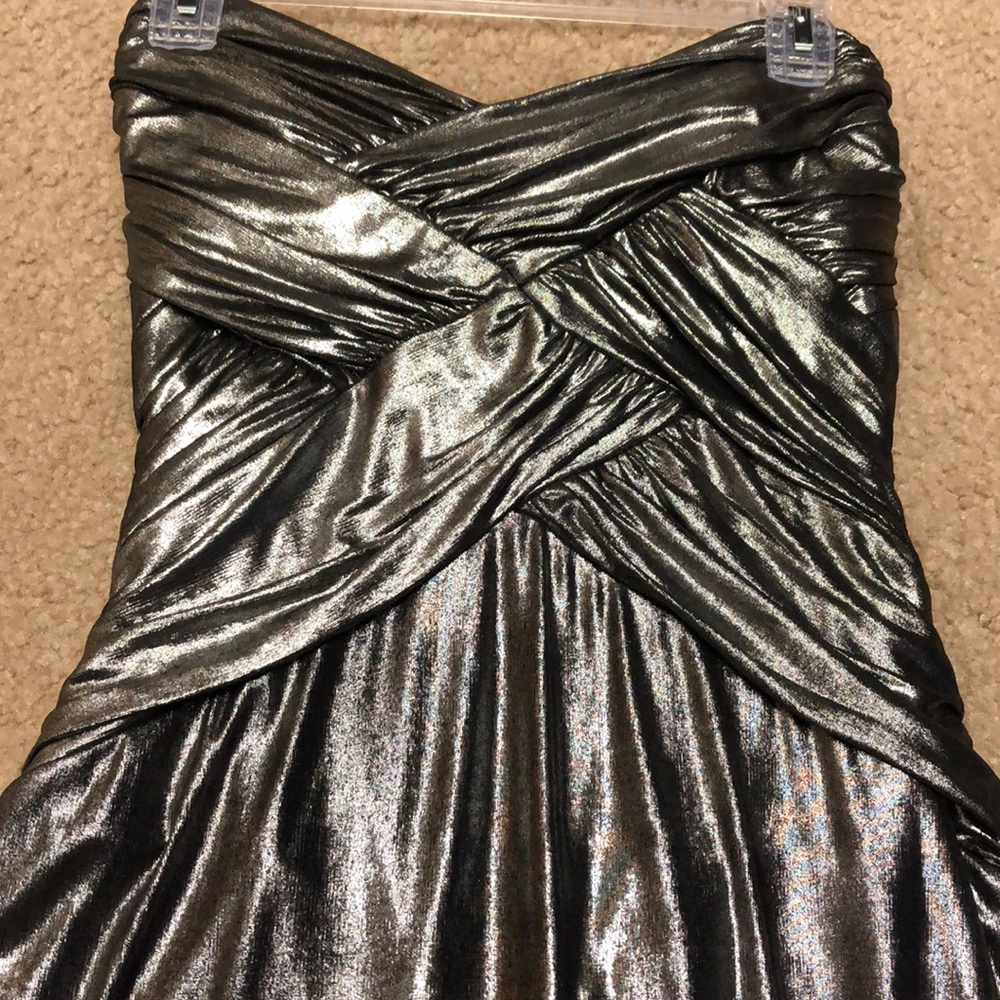 Dress - Picture 2 of 3